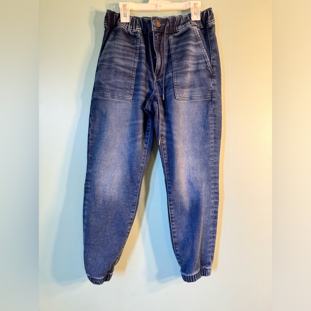 American Eagle, joggers, size 8 extra short .